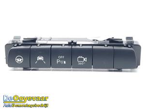 Gebruikte PDC Schakelaar Mercedes GLC AMG (X253) 3.0 43 AMG V6 Turbo 4-Matic Prijs € 49,99 Margeregeling aangeboden door Autodemontagebedrijf De Ooyevaar