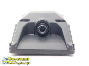 Gebruikte Camera voorzijde Opel Grandland (X) 1.2 Turbo 12V Prijs € 79,99 Margeregeling aangeboden door Autodemontagebedrijf De Ooyevaar