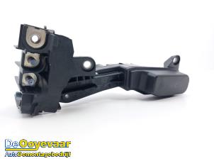 Gebruikte Zekeringkast BMW 5 serie (G30) M550i xDrive 4.4 V8 32V TwinPower Turbo Prijs € 49,99 Margeregeling aangeboden door Autodemontagebedrijf De Ooyevaar