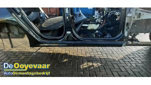 Gebruikte Dorpel rechts Kia Rio IV (YB) 1.0i T-GDi 100 12V Prijs op aanvraag aangeboden door Autodemontagebedrijf De Ooyevaar