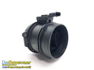 Gebruikte Luchtmassameter MAN TGE 2.0 TDI Prijs € 45,00 Margeregeling aangeboden door Autodemontagebedrijf De Ooyevaar