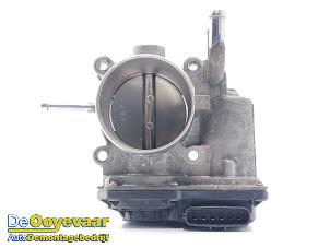 Gebruikte Gasklephuis Hyundai Veloster 1.6 GDI 16V Prijs € 19,99 Margeregeling aangeboden door Autodemontagebedrijf De Ooyevaar