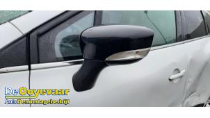 Gebruikte Buitenspiegel links Renault Clio IV Estate/Grandtour (7R) 0.9 Energy TCE 90 12V Prijs € 29,99 Margeregeling aangeboden door Autodemontagebedrijf De Ooyevaar