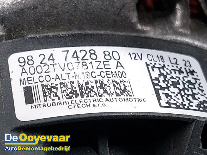 Dynamo van een Peugeot Partner (EA//EF/EN/EU) 1.5 BlueHDi 100 2023