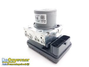 Gebruikte ABS Pomp Kia Rio IV (YB) 1.0i T-GDi 100 12V Prijs € 249,99 Margeregeling aangeboden door Autodemontagebedrijf De Ooyevaar