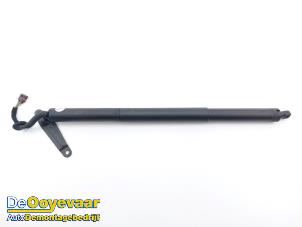 Gebruikte Achterklep motor Volkswagen ID.5 (E39) Pro Performance Prijs € 175,00 Margeregeling aangeboden door Autodemontagebedrijf De Ooyevaar