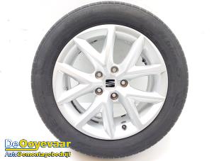 Gebruikte Velg + Band Seat Leon Sportstourer (KLF) 1.5 eTSI 16V Prijs € 199,99 Margeregeling aangeboden door Autodemontagebedrijf De Ooyevaar