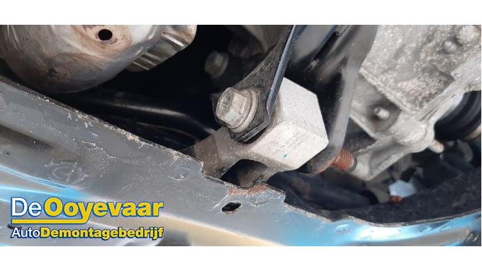 Subframe van een Peugeot 208 II (UB/UH/UP) 1.2 Vti 12V PureTech 75 2023