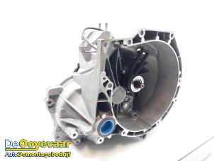 Gebruikte Versnellingsbak Ford Fiesta 6 (JA8) 1.0 Ti-VCT 12V 65 Prijs € 349,99 Margeregeling aangeboden door Autodemontagebedrijf De Ooyevaar
