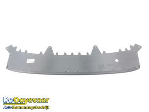 Gebruikte Bumper onderplaat Seat Leon Sportstourer (KLF) 1.5 eTSI 16V Prijs € 79,99 Margeregeling aangeboden door Autodemontagebedrijf De Ooyevaar