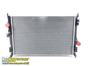 Gebruikte Radiateur Peugeot Partner (EA//EF/EN/EU) 1.5 BlueHDi 100 Prijs € 39,99 Margeregeling aangeboden door Autodemontagebedrijf De Ooyevaar