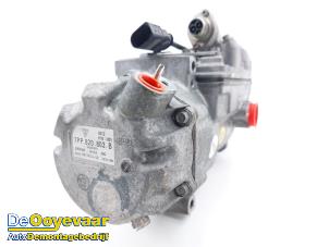 Gebruikte Aircopomp Porsche Panamera (970) 3.0 V6 24V S E-Hybrid Prijs € 749,99 Margeregeling aangeboden door Autodemontagebedrijf De Ooyevaar