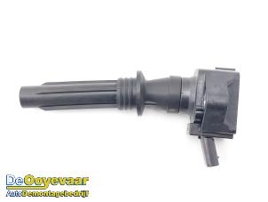 Gebruikte Bobine Jaguar F-Pace 2.0 P400e 16V AWD Prijs € 29,99 Margeregeling aangeboden door Autodemontagebedrijf De Ooyevaar