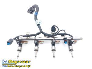 Gebruikte Injector brug Hyundai Santa Fe IV 1.6 T-GDI HEV Prijs € 199,99 Margeregeling aangeboden door Autodemontagebedrijf De Ooyevaar