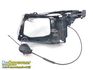 Gebruikte Koplampframe rechts Lynk &amp; Co 01 1.5 PHEV Prijs € 139,99 Margeregeling aangeboden door Autodemontagebedrijf De Ooyevaar