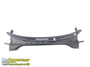 Gebruikte Paravent Kia Ceed Sportswagon (CDF) 1.0i T-GDi 12V Prijs € 89,99 Margeregeling aangeboden door Autodemontagebedrijf De Ooyevaar