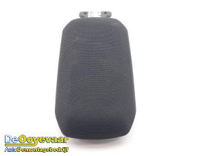 Gebruikte Armleuning Dacia Jogger 1.6 Hybrid 140 16V Prijs € 99,99 Margeregeling aangeboden door Autodemontagebedrijf De Ooyevaar