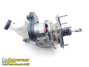 Gebruikte Rembol Dacia Jogger 1.6 Hybrid 140 16V Prijs € 399,99 Margeregeling aangeboden door Autodemontagebedrijf De Ooyevaar