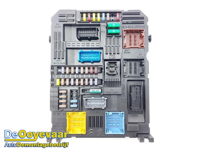 Gebruikte Computer Body Control Peugeot Partner (EA//EF/EN/EU) 1.5 BlueHDi 75 Prijs € 125,00 Margeregeling aangeboden door Autodemontagebedrijf De Ooyevaar
