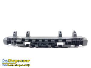 Gebruikte Bumperframe achter Dacia Jogger 1.6 Hybrid 140 16V Prijs € 99,99 Margeregeling aangeboden door Autodemontagebedrijf De Ooyevaar