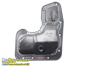 Gebruikte Carterpan Peugeot 208 II (UB/UH/UP) 1.2 Vti 12V PureTech 75 Prijs € 19,99 Margeregeling aangeboden door Autodemontagebedrijf De Ooyevaar