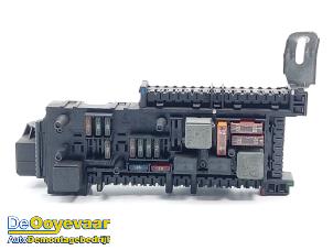 Gebruikte Zekeringkast Mercedes E (W212) E-200 CDI 16V BlueEfficiency,BlueTEC Prijs € 29,99 Margeregeling aangeboden door Autodemontagebedrijf De Ooyevaar