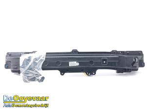 Gebruikte Bumperframe achter Kia Niro I (DE) E-Niro 64 kWh Prijs € 49,99 Margeregeling aangeboden door Autodemontagebedrijf De Ooyevaar