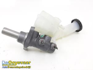 Gebruikte Hoofdremcilinder Mitsubishi Outlander (GF/GG) 2.4 16V PHEV 4x4 Prijs € 49,99 Margeregeling aangeboden door Autodemontagebedrijf De Ooyevaar