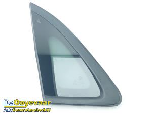 Gebruikte Extra Ruit 4Deurs links-achter Hyundai Kona (OS) 1.0 T-GDI 12V Prijs € 29,99 Margeregeling aangeboden door Autodemontagebedrijf De Ooyevaar