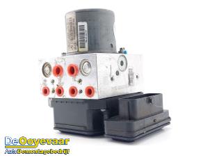 Gebruikte ABS Pomp Mercedes GLE (W166) 43 AMG 3.0 V6 24V Turbo 4-Matic Prijs € 349,99 Margeregeling aangeboden door Autodemontagebedrijf De Ooyevaar