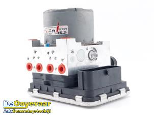 Gebruikte ABS Pomp Mitsubishi Outlander (GF/GG) 2.4 16V PHEV 4x4 Prijs € 189,99 Margeregeling aangeboden door Autodemontagebedrijf De Ooyevaar