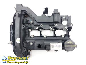 Gebruikte Kleppendeksel Ford Fiesta 6 (JA8) 1.0 Ti-VCT 12V 65 Prijs € 49,99 Margeregeling aangeboden door Autodemontagebedrijf De Ooyevaar