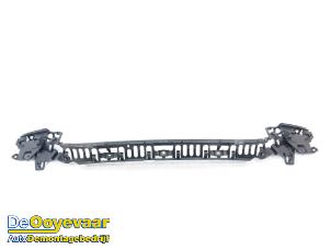 Gebruikte Bumpersteun midden-achter BMW 4 serie Gran Coupe (F36) 435i 3.0 24V Prijs € 39,99 Margeregeling aangeboden door Autodemontagebedrijf De Ooyevaar