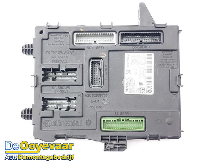 Gebruikte Bodycontrol Module Renault Espace (RFCJ) 2.0 Blue dCi 200 Prijs € 49,99 Margeregeling aangeboden door Autodemontagebedrijf De Ooyevaar