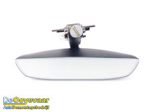 Gebruikte Binnenspiegel Renault Clio V (RJAB) 1.6 E-Tech 145 16V Prijs € 79,99 Margeregeling aangeboden door Autodemontagebedrijf De Ooyevaar