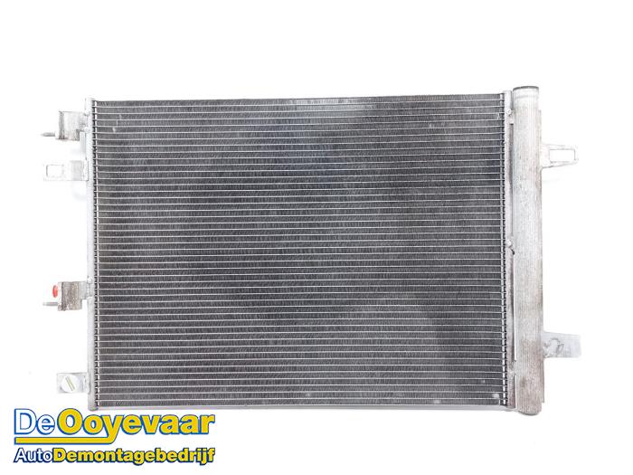 Gebruikte Airco Condensor Mercedes CLA Shooting Brake (118.6) 1.3 CLA-250 e Turbo 16V Prijs € 99,99 Margeregeling aangeboden door Autodemontagebedrijf De Ooyevaar