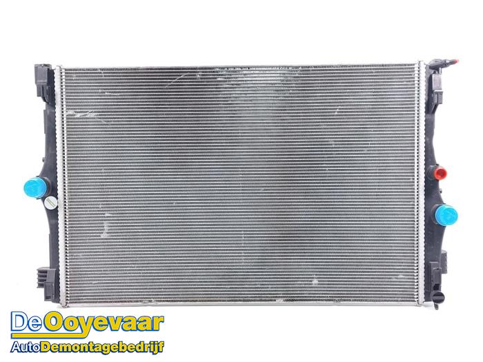 Gebruikte Radiateur Mercedes CLA Shooting Brake (118.6) 1.3 CLA-250 e Turbo 16V Prijs € 299,99 Margeregeling aangeboden door Autodemontagebedrijf De Ooyevaar
