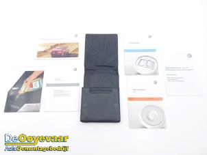 Gebruikte Instructie Boekje Volkswagen Up! (121) 1.0 12V 75 Prijs € 25,00 Margeregeling aangeboden door Autodemontagebedrijf De Ooyevaar