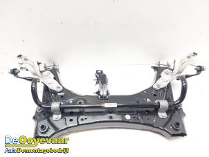 Gebruikte Subframe Renault Clio V (RJAB) 1.6 E-Tech 145 16V Prijs € 239,99 Margeregeling aangeboden door Autodemontagebedrijf De Ooyevaar