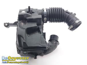 Gebruikte Luchtfilterhuis Dacia Duster (SR) 1.0 TCE 100 Bi-Fuel, Eco-G 12V Prijs € 65,00 Margeregeling aangeboden door Autodemontagebedrijf De Ooyevaar