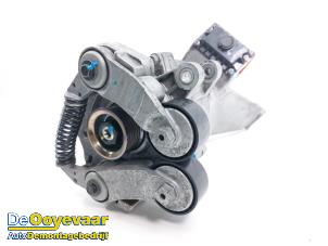 Gebruikte Dynamo Kia Sportage (NQ5E) 1.6 T-GDi Hybrid 16V Prijs € 169,99 Margeregeling aangeboden door Autodemontagebedrijf De Ooyevaar