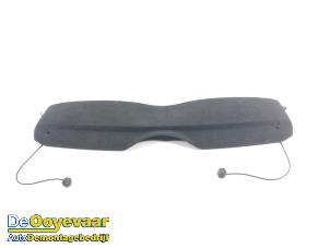 Gebruikte Hoedenplank BMW Mini One/Cooper (R50) 1.6 16V Cooper Prijs € 49,99 Margeregeling aangeboden door Autodemontagebedrijf De Ooyevaar