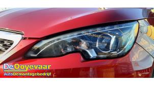 Gebruikte Koplamp links Peugeot 308 (L3/L8/LB/LH/LP) 1.6 16V GTi 270 Prijs € 599,99 Margeregeling aangeboden door Autodemontagebedrijf De Ooyevaar