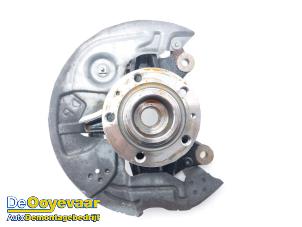 Gebruikte Fusee rechts-voor Opel Combo Cargo 1.5 CDTI 130 Prijs € 69,99 Margeregeling aangeboden door Autodemontagebedrijf De Ooyevaar