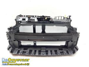 Gebruikte Frontpaneel Ford Fiesta 6 (JA8) 1.6 TDCi 16V ECOnetic Prijs € 179,99 Margeregeling aangeboden door Autodemontagebedrijf De Ooyevaar