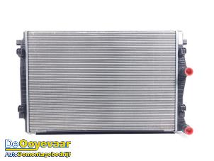 Gebruikte Radiateur Skoda Octavia Combi (NXAC) iV 1.4 TSI 16V Prijs € 99,99 Margeregeling aangeboden door Autodemontagebedrijf De Ooyevaar