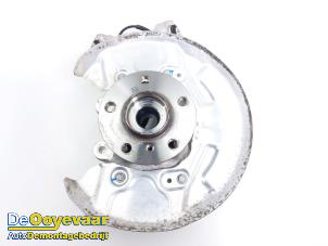 Gebruikte Asschenkel links-achter BMW i3 (I01) i3 120Ah Prijs € 259,99 Margeregeling aangeboden door Autodemontagebedrijf De Ooyevaar