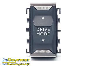 Gebruikte I-Drive knop Peugeot 308 SW (F4/FC/FN/FR) 1.6 16V HYbrid 180 e-EAT8 Prijs € 9,99 Margeregeling aangeboden door Autodemontagebedrijf De Ooyevaar