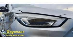 Gebruikte Rechter Koplamp MG ZS EV Long Range 70 kWh Prijs € 799,99 Margeregeling aangeboden door Autodemontagebedrijf De Ooyevaar