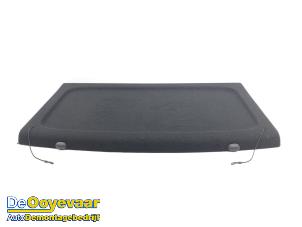 Gebruikte Hoedenplank MG ZS EV Long Range 70 kWh Prijs € 159,99 Margeregeling aangeboden door Autodemontagebedrijf De Ooyevaar